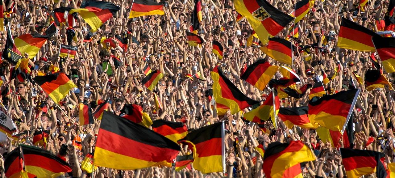 WM am Strand- Public Viewing im Bikini Beach