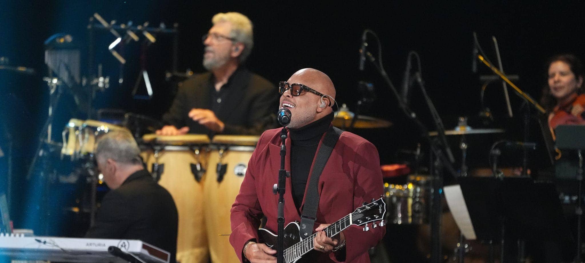 Israel Houghton
